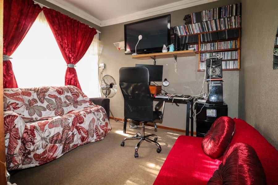 3 Bedroom Property for Sale in La Hoff North West